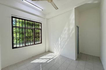 Summer Park Townhouse (Pangsapuri Alam Jaya), Bandar Baru Seri Alam