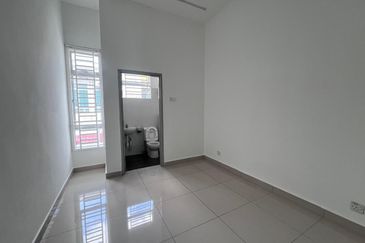 Austin Residence @Taman Mount Austin