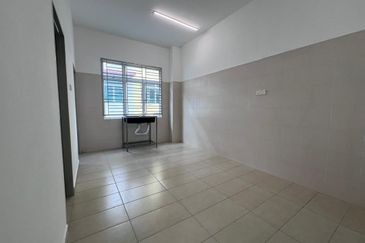 Austin Residence @Taman Mount Austin