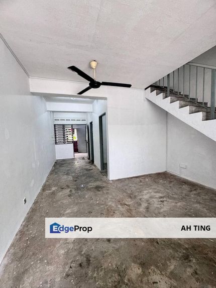 Double Storey Low Medium Cost Puteri Wangsa , Johor, Ulu Tiram