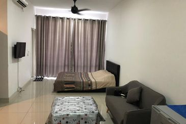 Dedaun Hijau (Greenfield Regency)