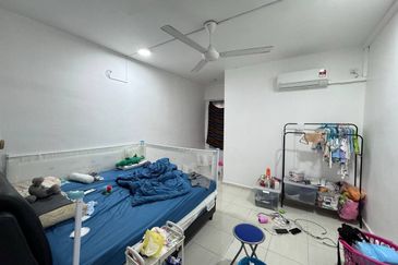 Bangunan Duta Impian (The Embassy Suites)