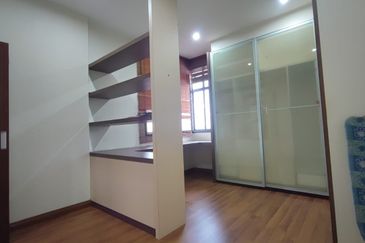 Mewah View Luxurious Apartments