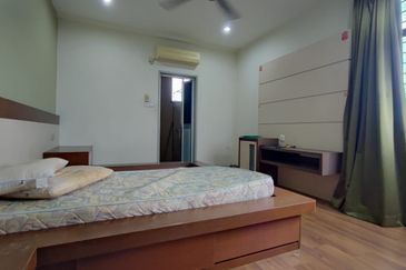 Mewah View Luxurious Apartments