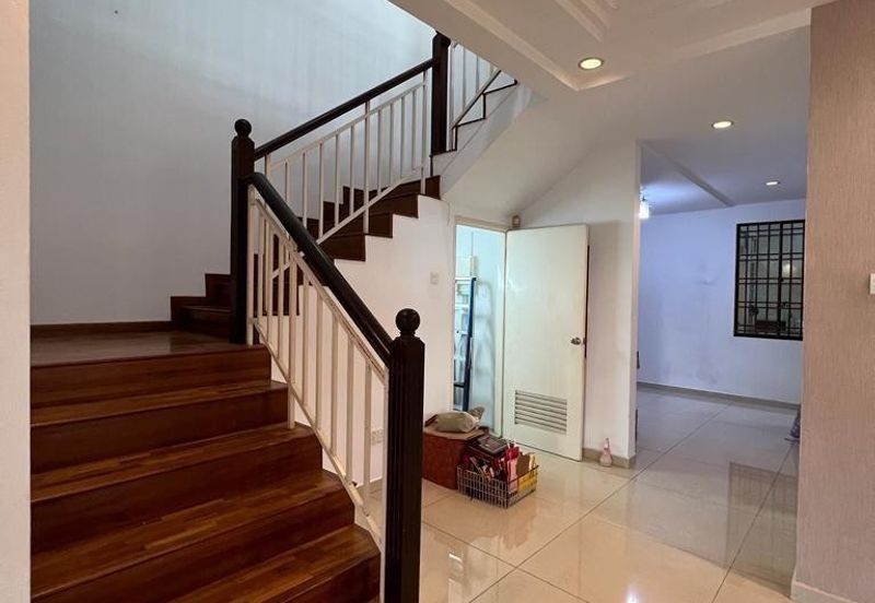 Jalan Austin Heights 1