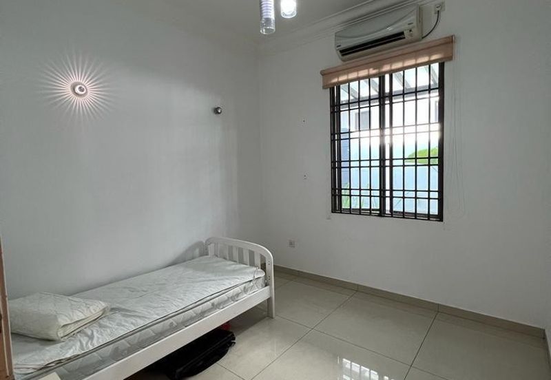 Jalan Austin Heights 1