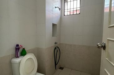 Jalan Austin Heights 1