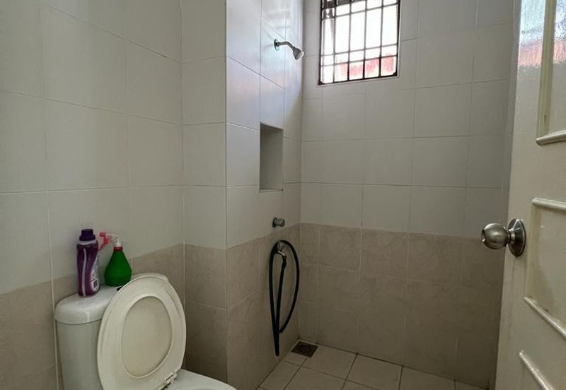 Jalan Austin Heights 1