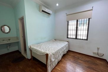 Jalan Austin Heights 1