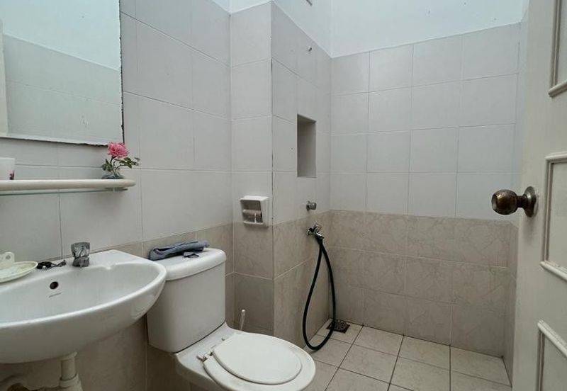 Jalan Austin Heights 1