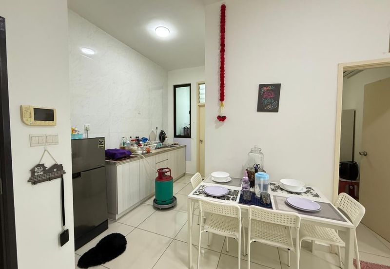 D'Summit Residences @ Kempas Utama