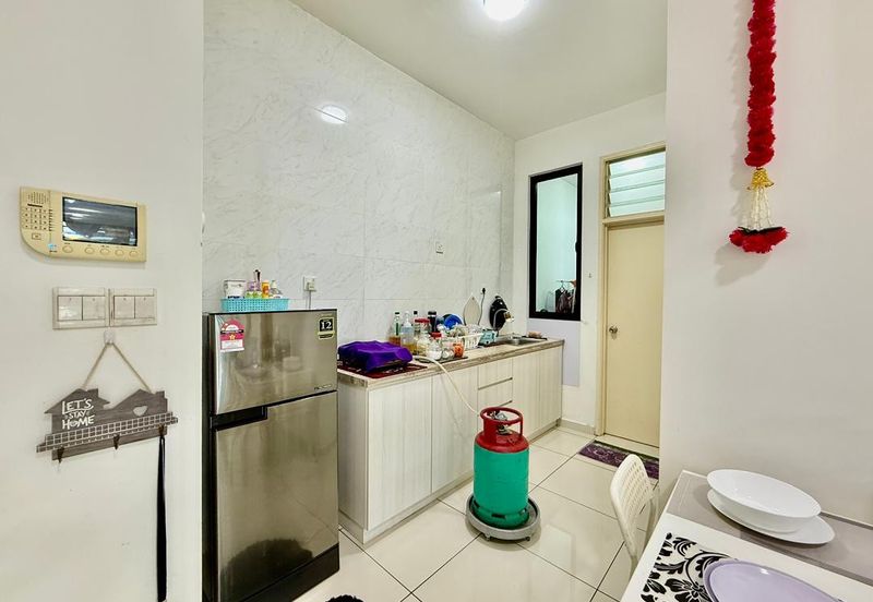 D'Summit Residences @ Kempas Utama