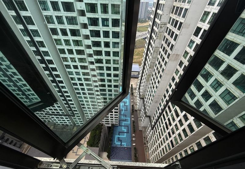 D'Summit Residences @ Kempas Utama