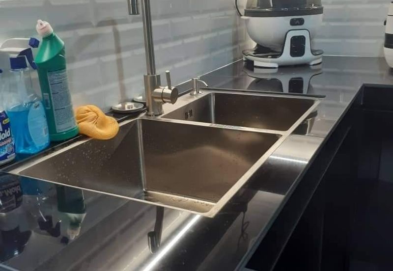 Dedaun Hijau (Greenfield Regency)