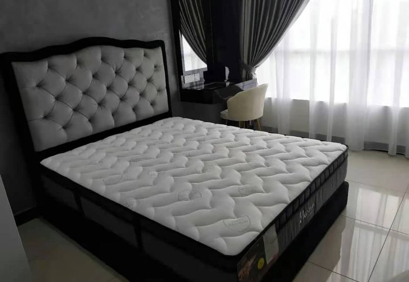 Dedaun Hijau (Greenfield Regency)