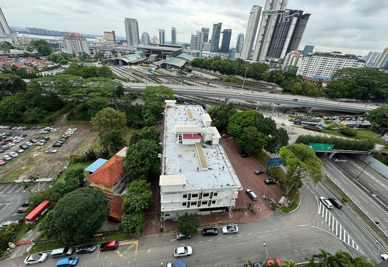 Paragon Suites @ CIQ