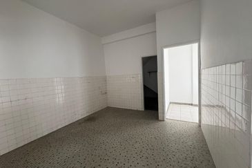 Double Storey Semi D Corner Taman Nong Chik 