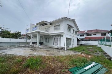 Double Storey Semi D Taman Nong Chik 