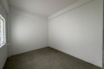 Double Storey Semi D Taman Nong Chik 