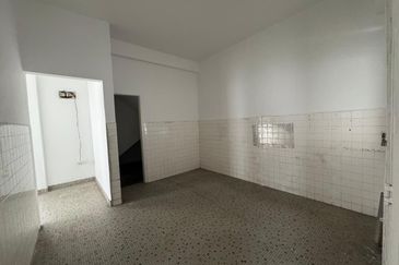 Double Storey Semi D Taman Nong Chik 