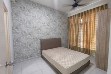 D'Summit Residences @ Kempas Utama