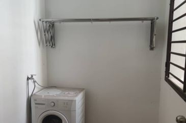 D'Summit Residences @ Kempas Utama