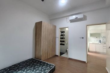 D'Summit Residences @ Kempas Utama