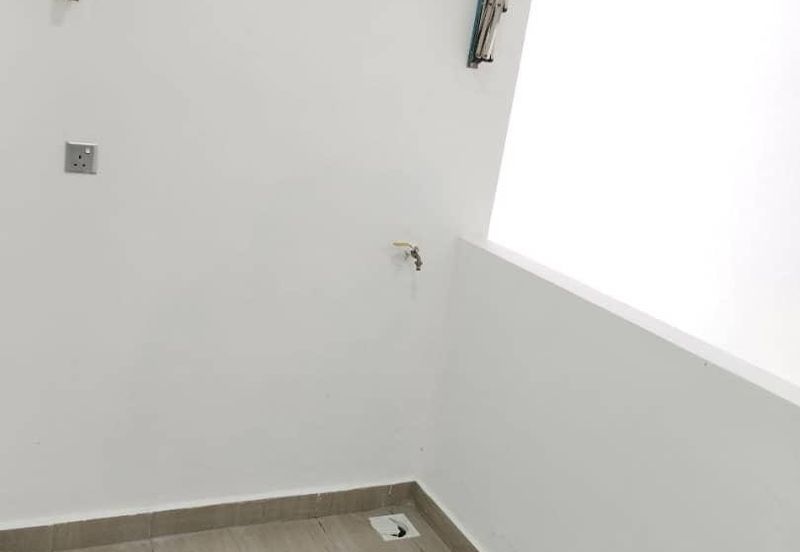 SKS Habitat Apartment, Larkin