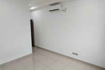 SKS Habitat Apartment, Larkin