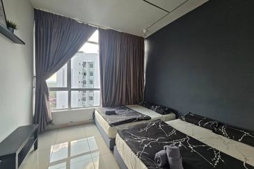 Dedaun Hijau (Greenfield Regency)