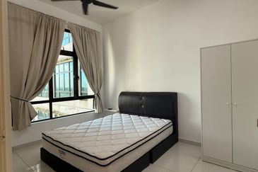 D'Summit Residences @ Kempas Utama