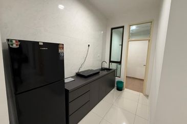 D'Summit Residences @ Kempas Utama