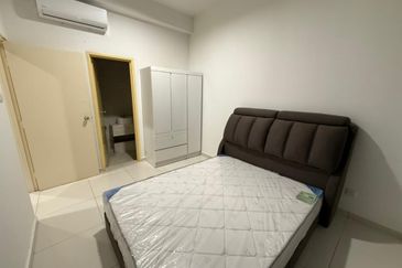 D'Summit Residences @ Kempas Utama