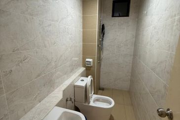 D'Summit Residences @ Kempas Utama