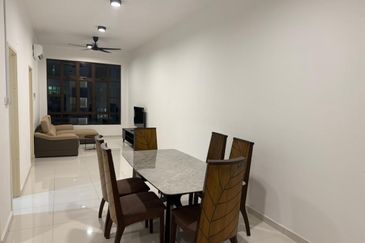 D'Summit Residences @ Kempas Utama