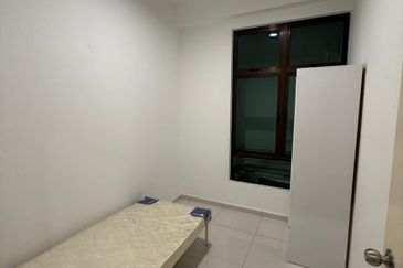 D'Summit Residences @ Kempas Utama