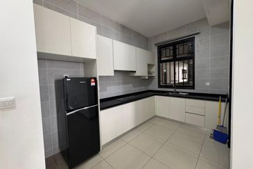 Twin Tower Residence