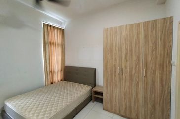 D'Summit Residences @ Kempas Utama