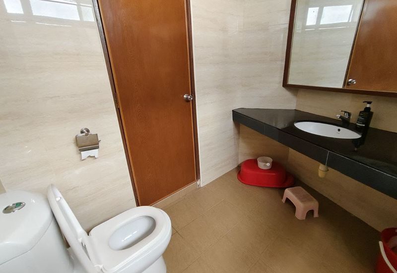 Aloha Tower Condominium