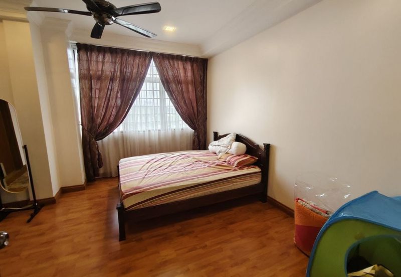 Aloha Tower Condominium