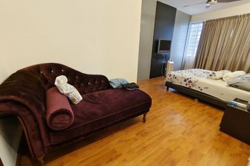 Aloha Tower Condominium