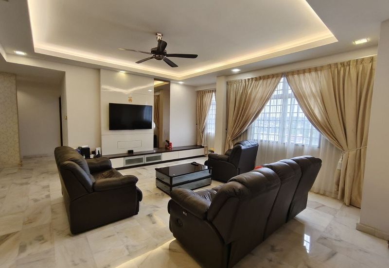 Aloha Tower Condominium