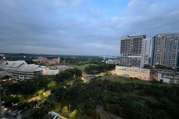 Almas Suites @ Puteri Harbour