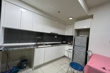 Almas Suites @ Puteri Harbour