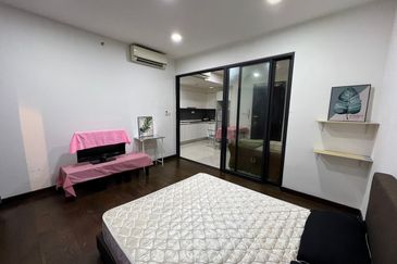 Almas Suites @ Puteri Harbour