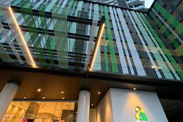 Almas Suites @ Puteri Harbour