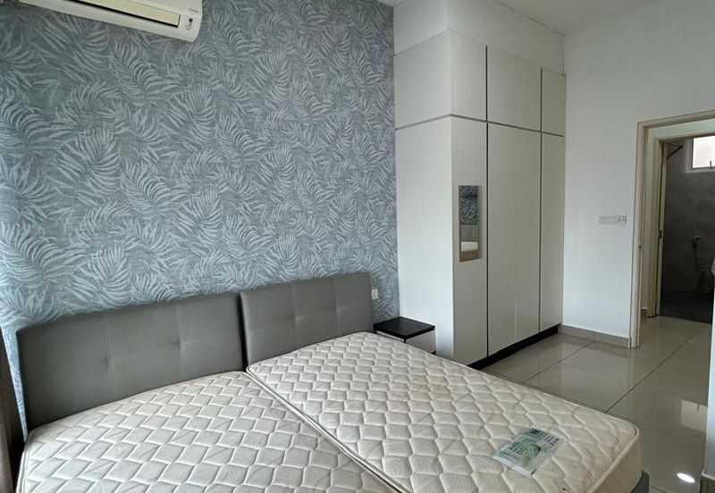 The Pinnacles (Pinnacle Tower)