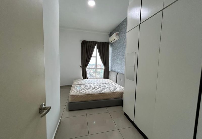 The Pinnacles (Pinnacle Tower)