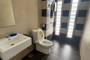 Austin Residence @Taman Mount Austin