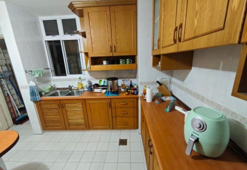 Pangsapuri Orchid View Luxury Apartment